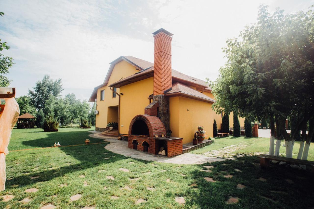 Sunrise Boutique Hotel Běrehovo Exteriér fotografie